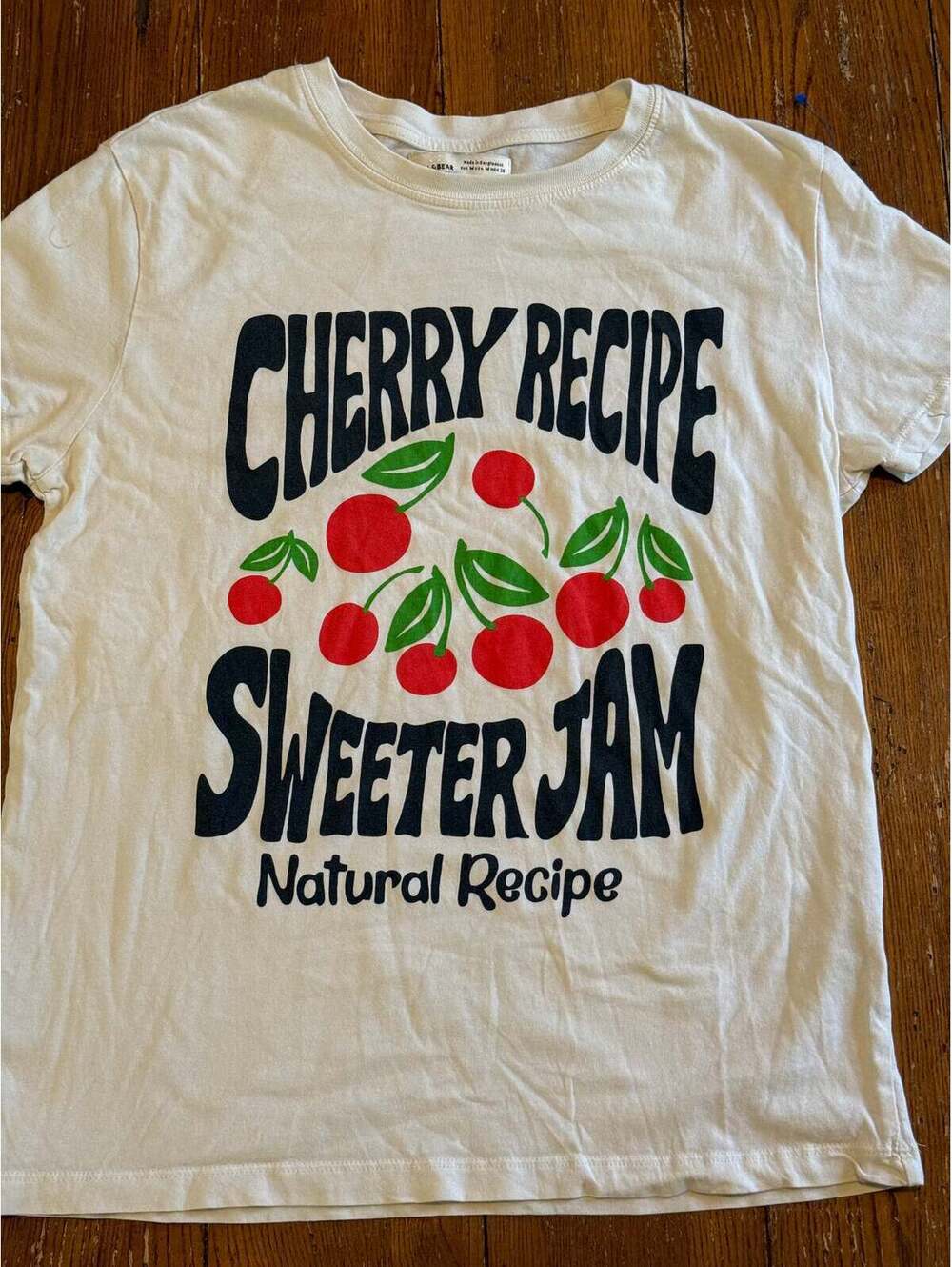 Pull&Bear Cherry Recipe Graphic Tee – Cream White Retro Fruit T-Shirt – Size M